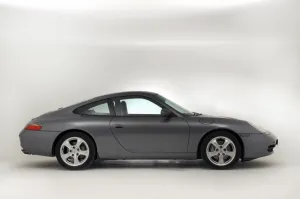 Images Dated 2009 October: 2002 Porsche 996