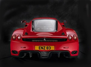 Images Dated 8th November 2011: 2004 Ferrari Enzo