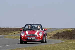 Images Dated 2005 April: 2004 Mini Cooper