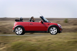 Images Dated 2005 April: 2004 Mini Cooper