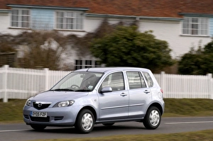 Images Dated 2005 March: 2005 Mazda 2 1. 4D
