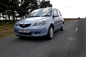 2005 Prints: 2005 Mazda 2 1. 4D