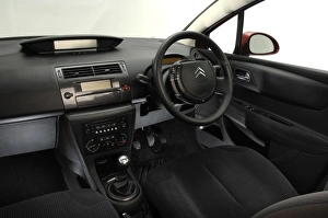 Images Dated 2010: 2007 Citroen C4