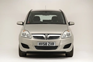 Images Dated 2010 March: 2008 Vauxhall Zafira