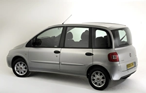 Italian Prints: 2009 Fiat Multipla