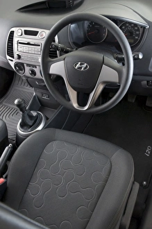 Images Dated 2009 October: 2009 Hyundai i20