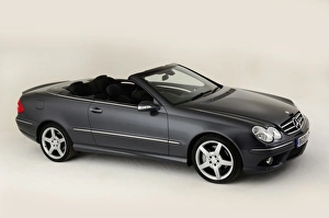 Images Dated 28th November 2011: 2009 Mercedes Benz CLK Cabriolet
