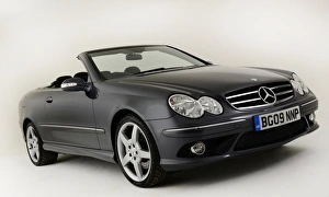 Images Dated 28th November 2011: 2009 Mercedes Benz CLK Cabriolet