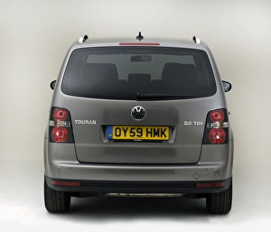 Images Dated 2010: 2009 Volkswagen Touran TDi
