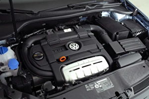 Images Dated 2008: 2009 VW Golf Mk6 engine