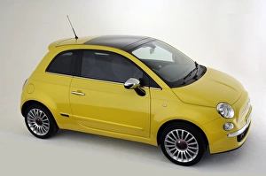 Images Dated 2010 August: 2010 Fiat 500