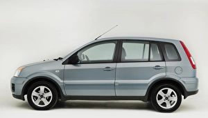 Images Dated 2013 May: 2010 Ford Fusion