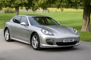 Images Dated 2010 October: 2010 Porsche Panamera