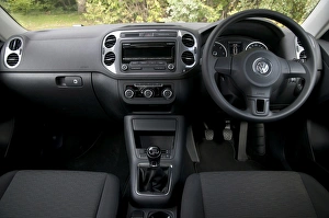 Images Dated 2011 September: 2011 Volkswagen Tiguans 2. 0 Tdi