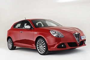 Images Dated 2013 December: 2013 Alfa Romeo Giulietta