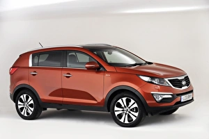 Images Dated 2013 December: 2013 Kia Sportage
