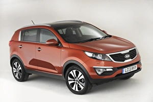 Images Dated 2013: 2013 Kia Sportage