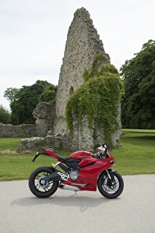 Images Dated 2014 June: 2014 Ducati 899 Panigale