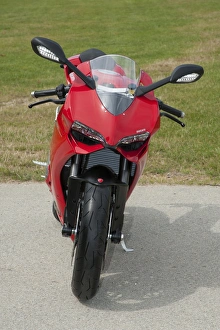 Images Dated 2014 June: 2014 Ducati 899 Panigale