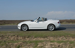 Images Dated 2014 September: 2014 Mazda MX5 Roadster Coupe