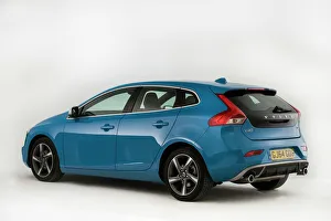 <b class=qtipBold><figcaption>2014 Volvo V40</figcaption></b><br>National Motor Museum Latest Images<br><em>© National Motor Museum/Tom Wood</em> 2014 Volvo V40