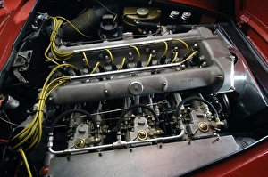 Aston Martin DB4