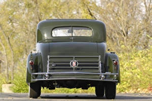American Car Prints: Cadillac V8 355d