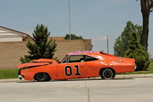 <b class=qtipBold><figcaption>Dukes of Hazzard</figcaption></b><br>Dukes of Hazzard crashed Dukes of Hazzard
