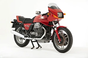 Images Dated 11th April 2012: E01168 Moto Guzzi 850 Le Mans 1984