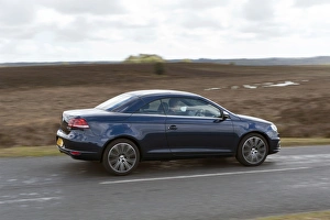 Images Dated 2012 April: E01171 Volkswagen Eos 2011
