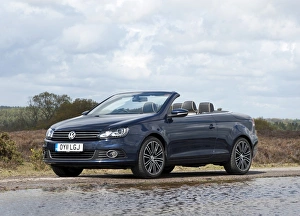 Images Dated 2012 April: E01171 Volkswagen Eos 2011