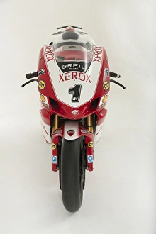 Images Dated 2014 April: E01525 2006 Ducati 999 XEROX Superbike
