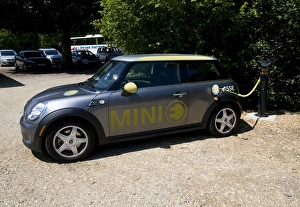 Images Dated 2011: Electric Mini