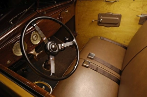Images Dated 11th January 2008: Ford Woodie 1937