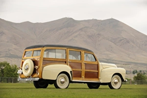 Images Dated 3rd June 2008: Ford woodie station