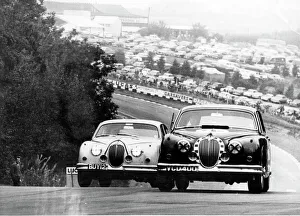 Jaguar MK2 in Saloon car Racing Brands Hatch