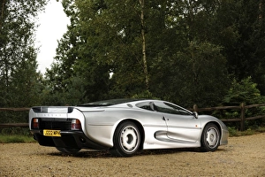 Images Dated 2008 September: Jaguar XJ220R 1993
