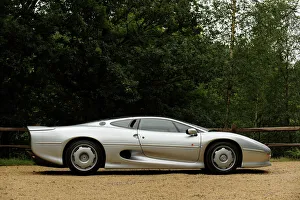 Silver Prints: Jaguar XJ220R 1993