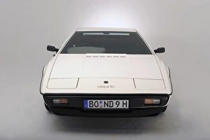 Images Dated 2008 November: Lotus Esprit 1977