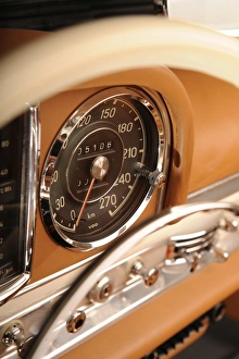 Images Dated 2008 May: Mercedes Benz 300