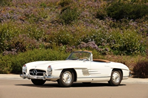 Images Dated 2008 May: Mercedes Benz 300