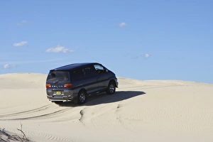 Images Dated 2011 April: Mitsubishi Delica Space Gear V6 1996 in Sand dunes