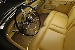 Images Dated 2007 November: Nash Healey 1953