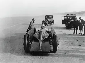 Segrave in Golden Arrow, Daytona beach 1929