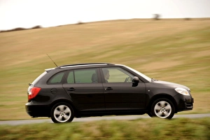 Images Dated 2008 February: Skoda Fabia estate