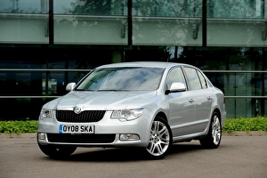 Images Dated 13th June 2008: Skoda SUPERB 2008