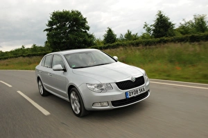 Prints of Skoda SUPERB 2008 Images Dated 2008 June: Skoda SUPERB 2008