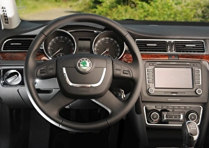 Prints of Skoda SUPERB 2008 Images Dated 2008 June: Skoda SUPERB 2008