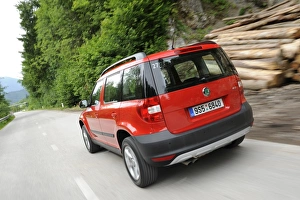 Images Dated 2008 August: Skoda Yeti 2009