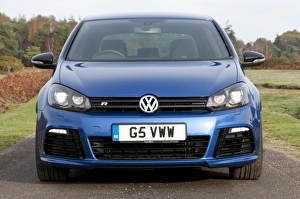 Images Dated 23rd November 2011: Volkswagen Golf R 2. 0l TSI 2011